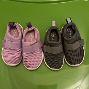 Cat and Jack Water Shoes Size 5 Toddler